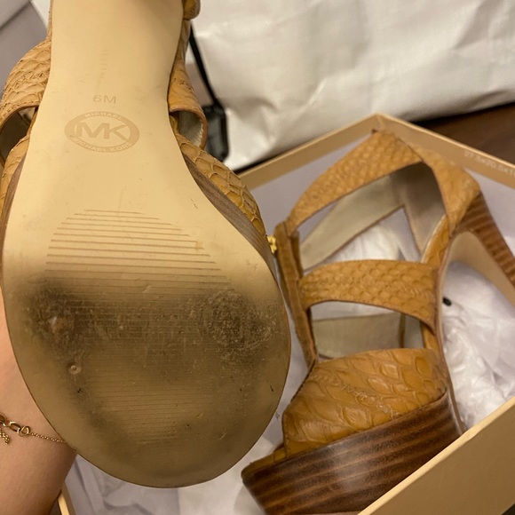 Michael Kors Platform Heels - Picture 4 of 4